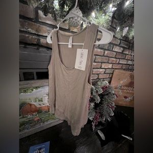 NWT Latched Mama Boyfriend Swing Tank in Taupe